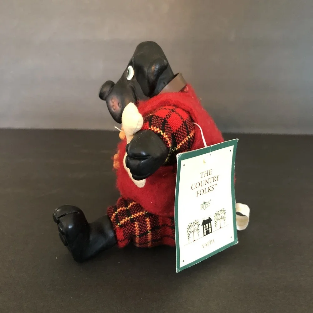 Russ Berrie The Country Folks YAPPA Plush Shelf Sitter Black Dog with Tags
